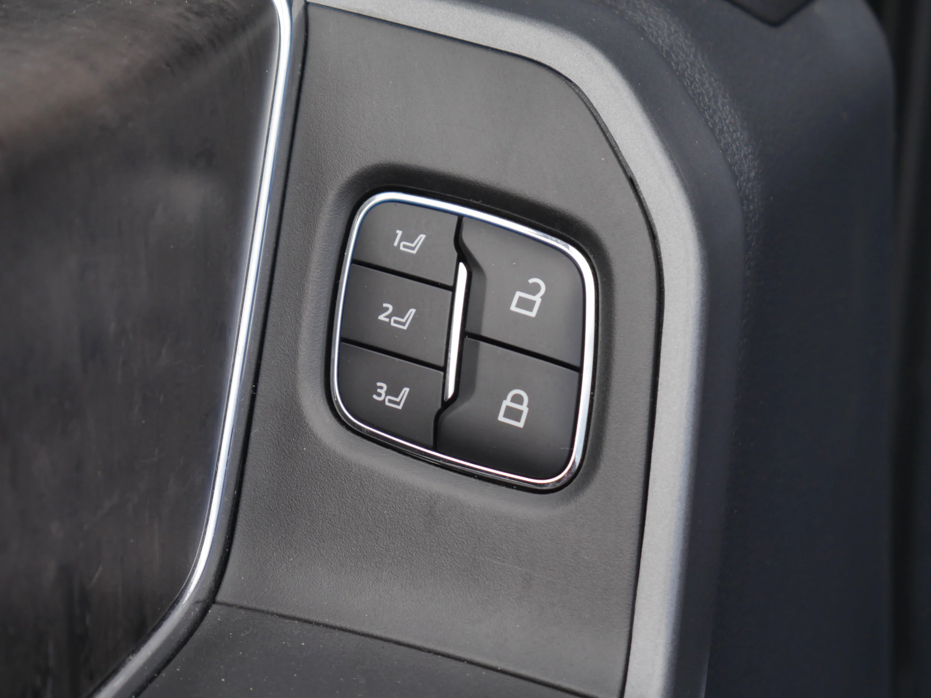 Certified Used 2024 Agate Black Metallic Ford LARIAT image 41