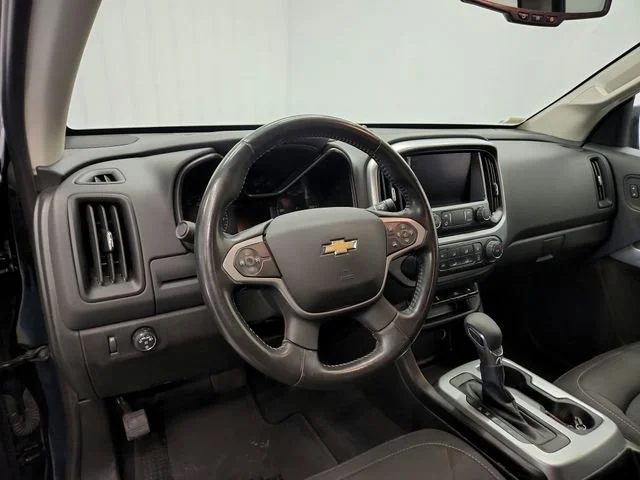Used 2022 Black Chevrolet LT image 17