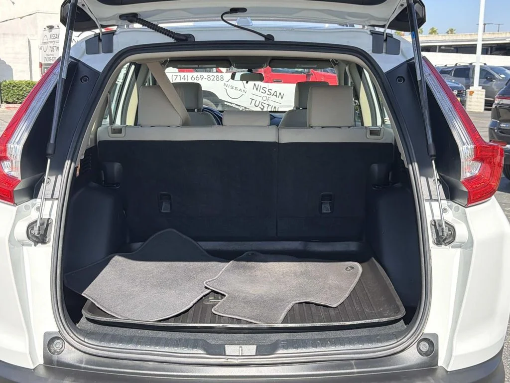 Used 2019 Platinum White Pearl Honda LX image 26