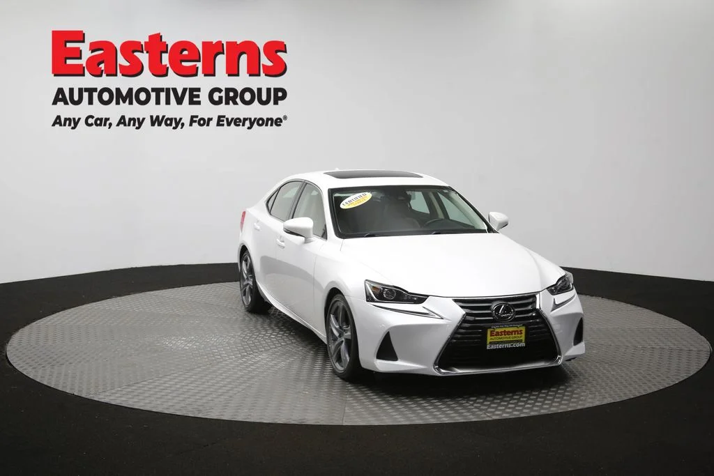 Used 2018 White Lexus 300 image 51