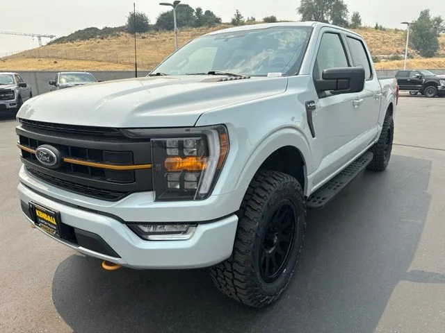 Used 2023 Gray Ford Tremor image 3