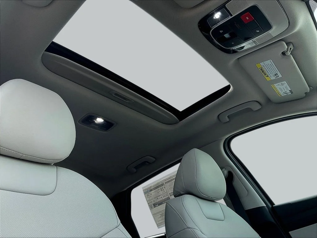 New 2026 Gray Hyundai SEL Premium image 30