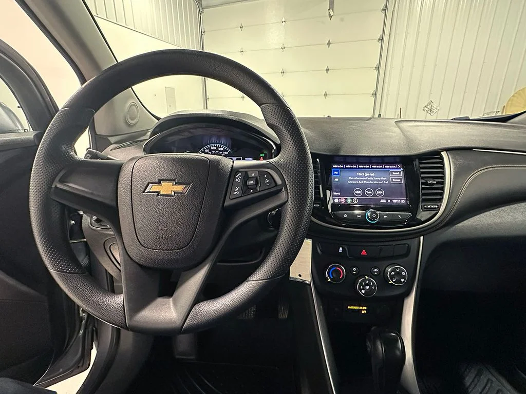 Used 2020 Gray Chevrolet LS image 30