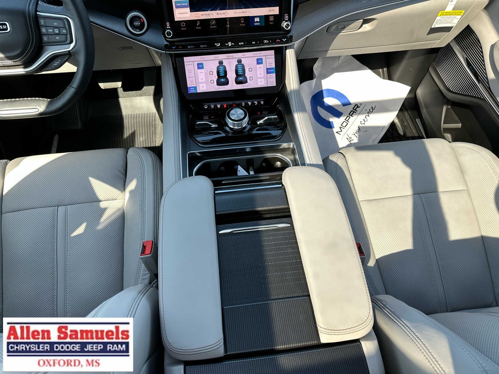 2026 Jeep Grand Wagoneer Summit Obsidian - Photo 38