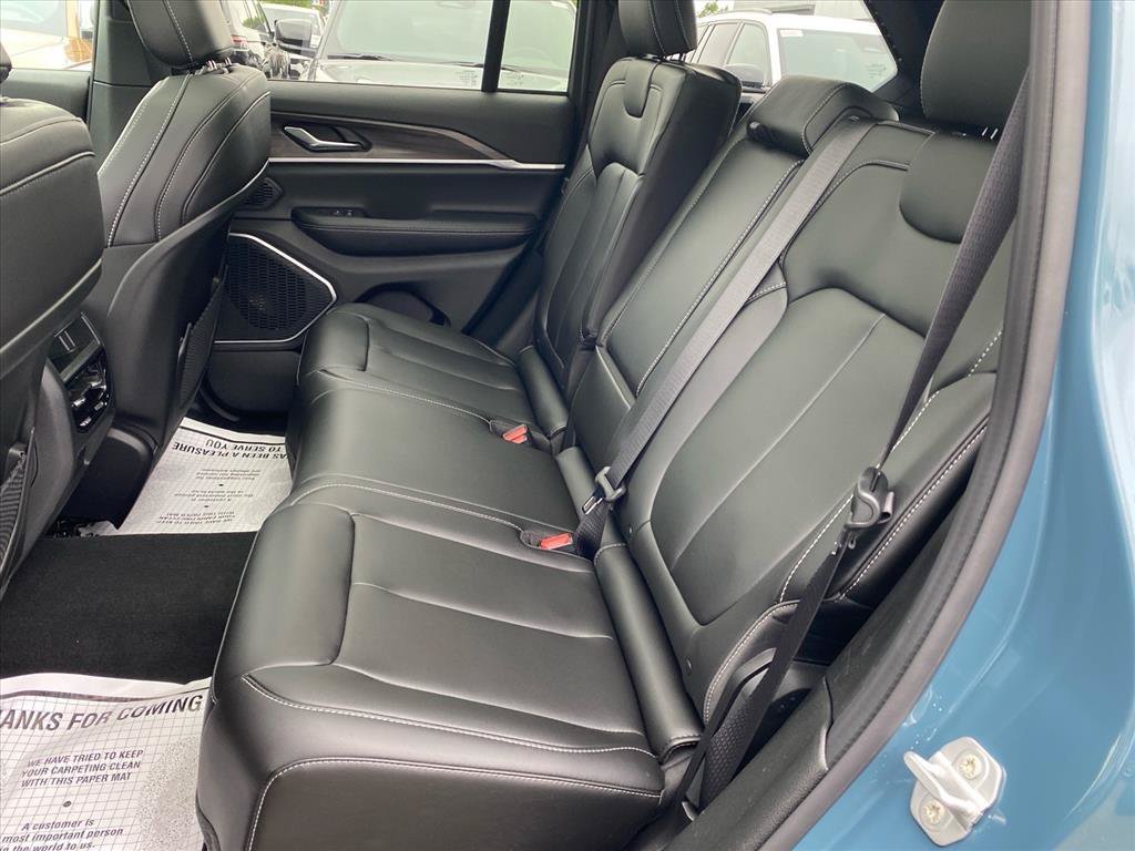 New 2026 Steel Blue Exterior Paint Jeep Limited image 15
