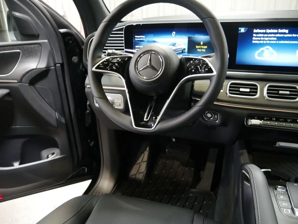 Used 2026 Black Mercedes-Benz GLE 350 image 23