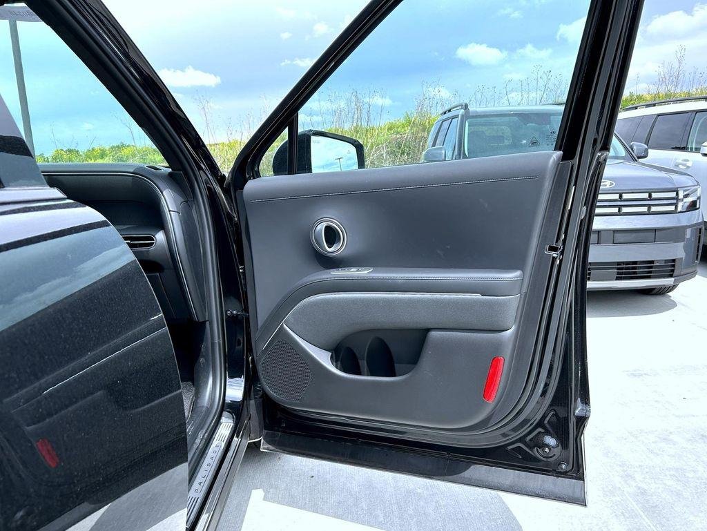 New 2026 Black Hyundai Calligraphy image 16