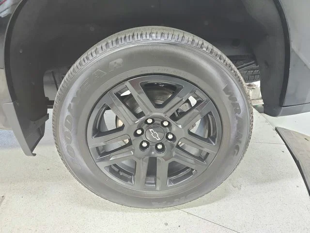 Used 2023 Black Chevrolet Custom image 19