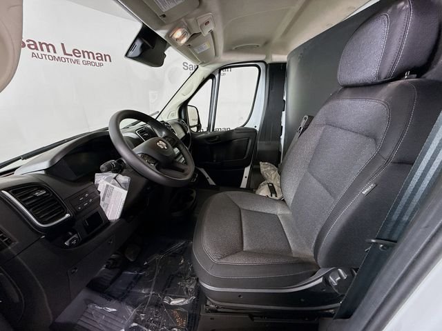 Used 2025 White Ram Low Roof image 18