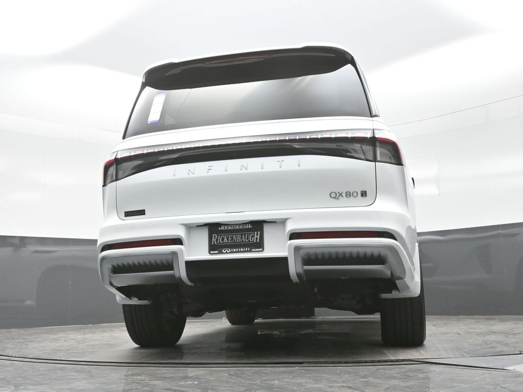 New 2026 RADIANT WHITE INFINITI Luxe 4WD image 35
