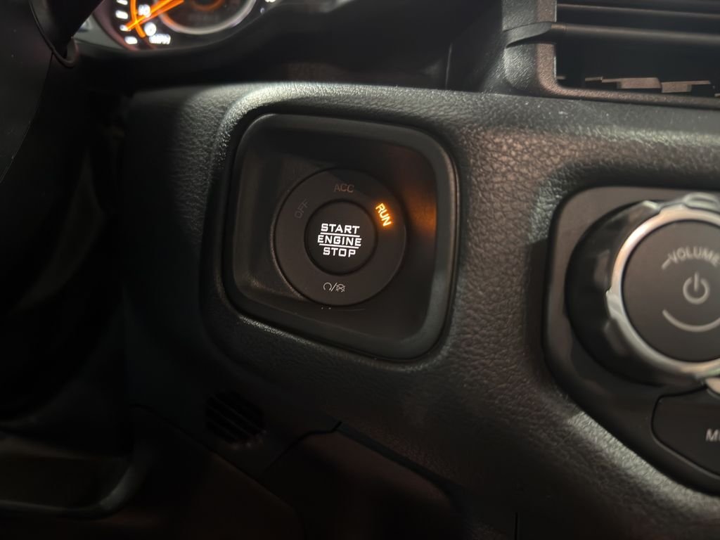 New 2026 Reign Jeep Sport S image 30