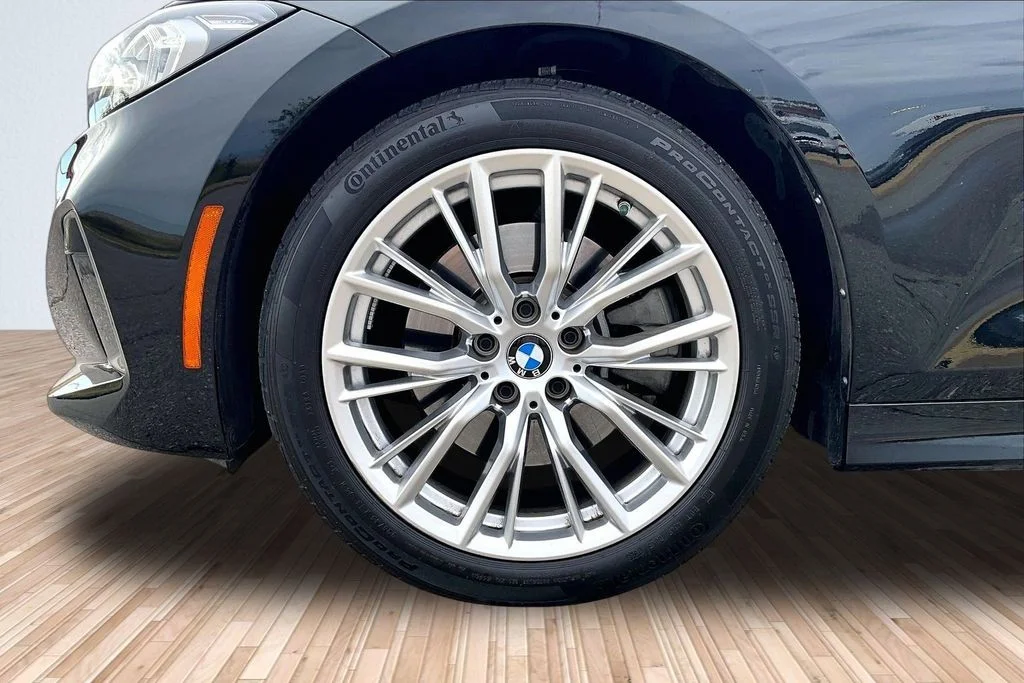 Used 2024 Black BMW 330i image 8