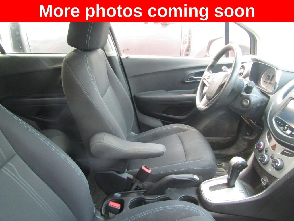 Used 2016 Red Chevrolet LT image 11