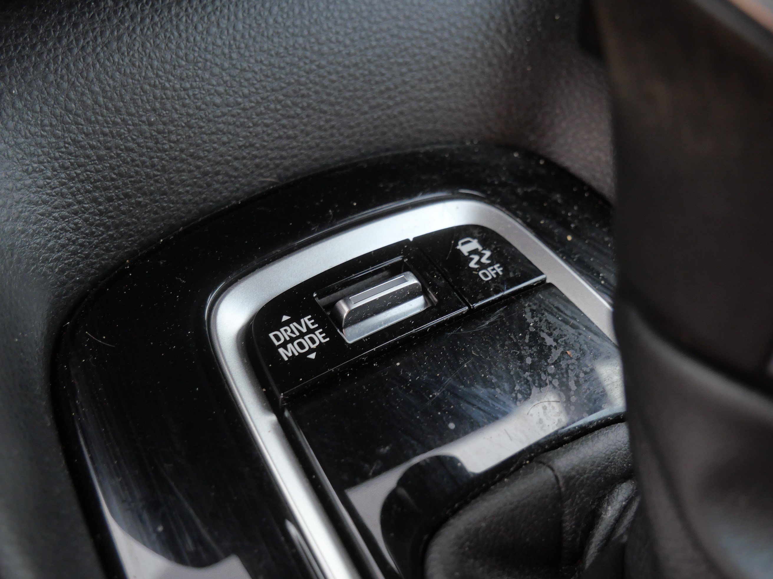 Certified Used 2023 Ice Cap Toyota SE image 31
