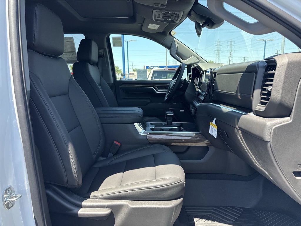 New 2026 Summit White Chevrolet LT Trail Boss image 33