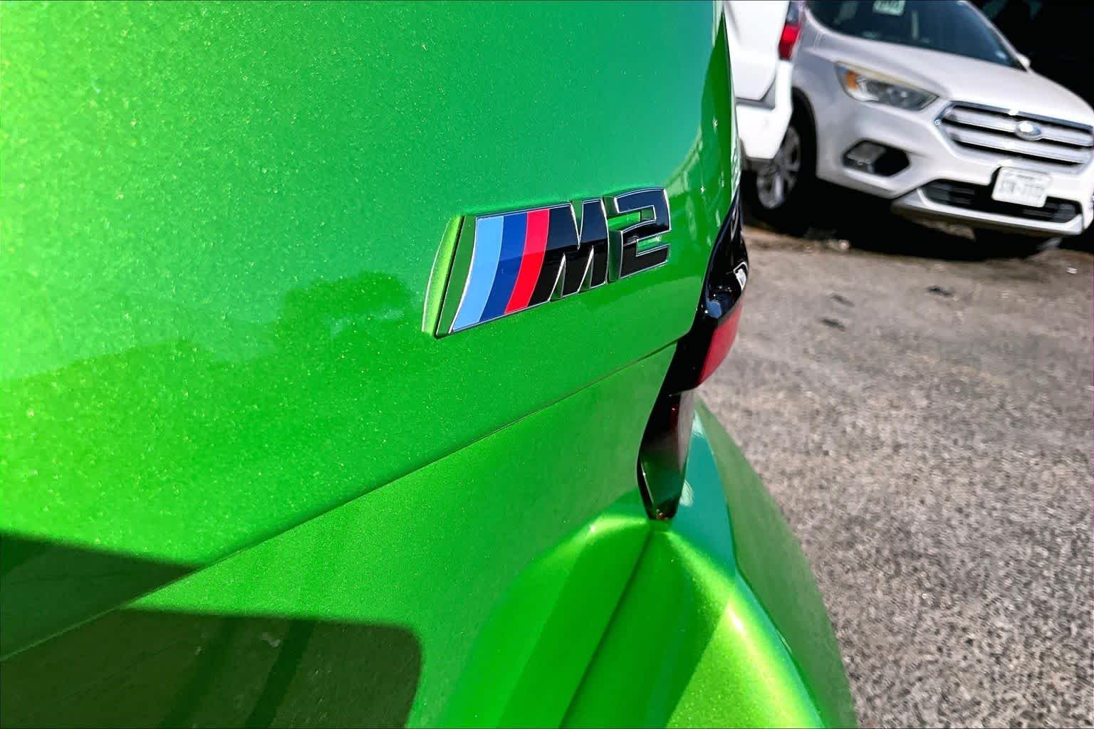 Used 2026 Java Green Metallic BMW  image 12