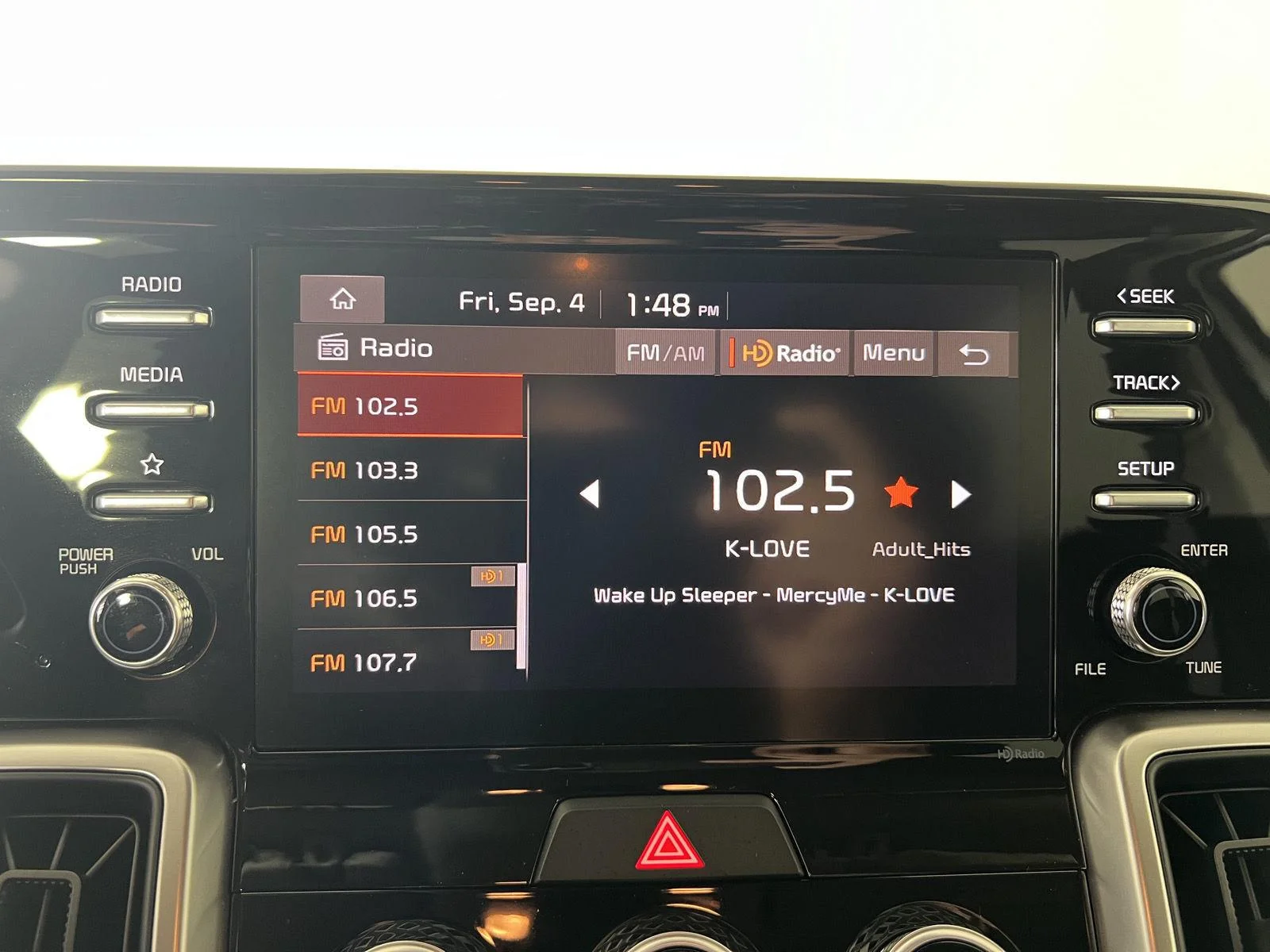 Used 2023 Glacial White Pearl Kia LX image 15