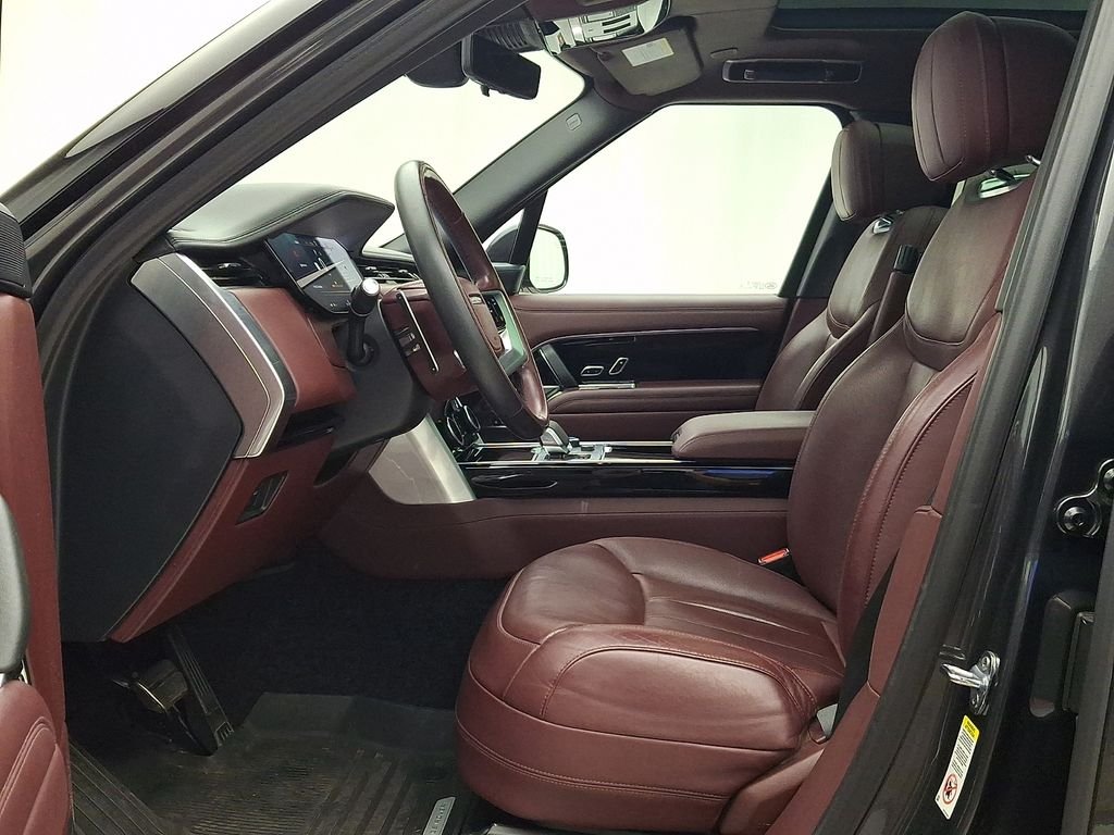 Used 2023  Land Rover Autobiography image 15