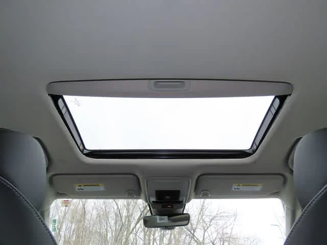 New 2026 Platinum White Pearl Honda Touring image 29