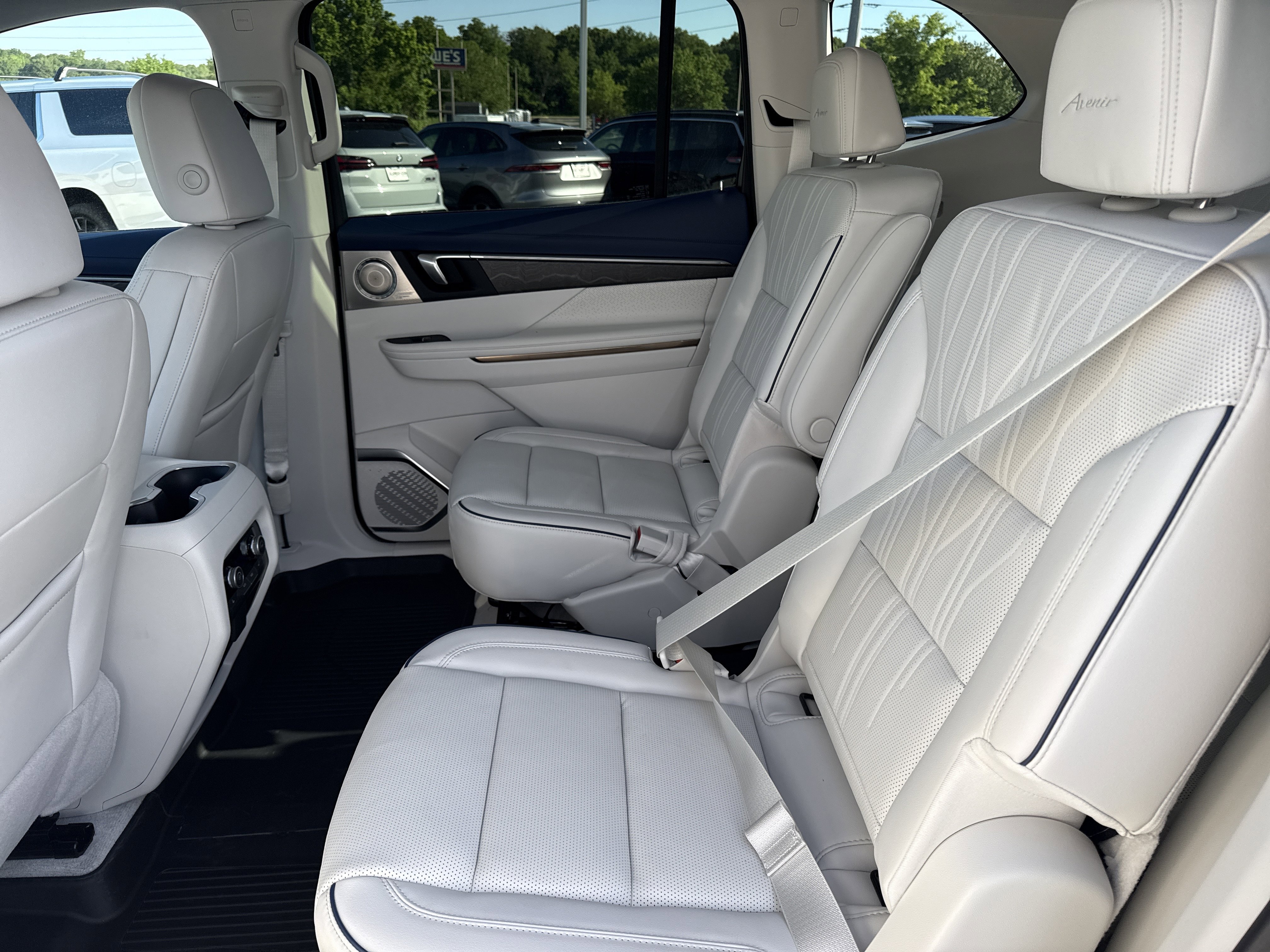 2026 Buick Enclave Avenir - Photo 6