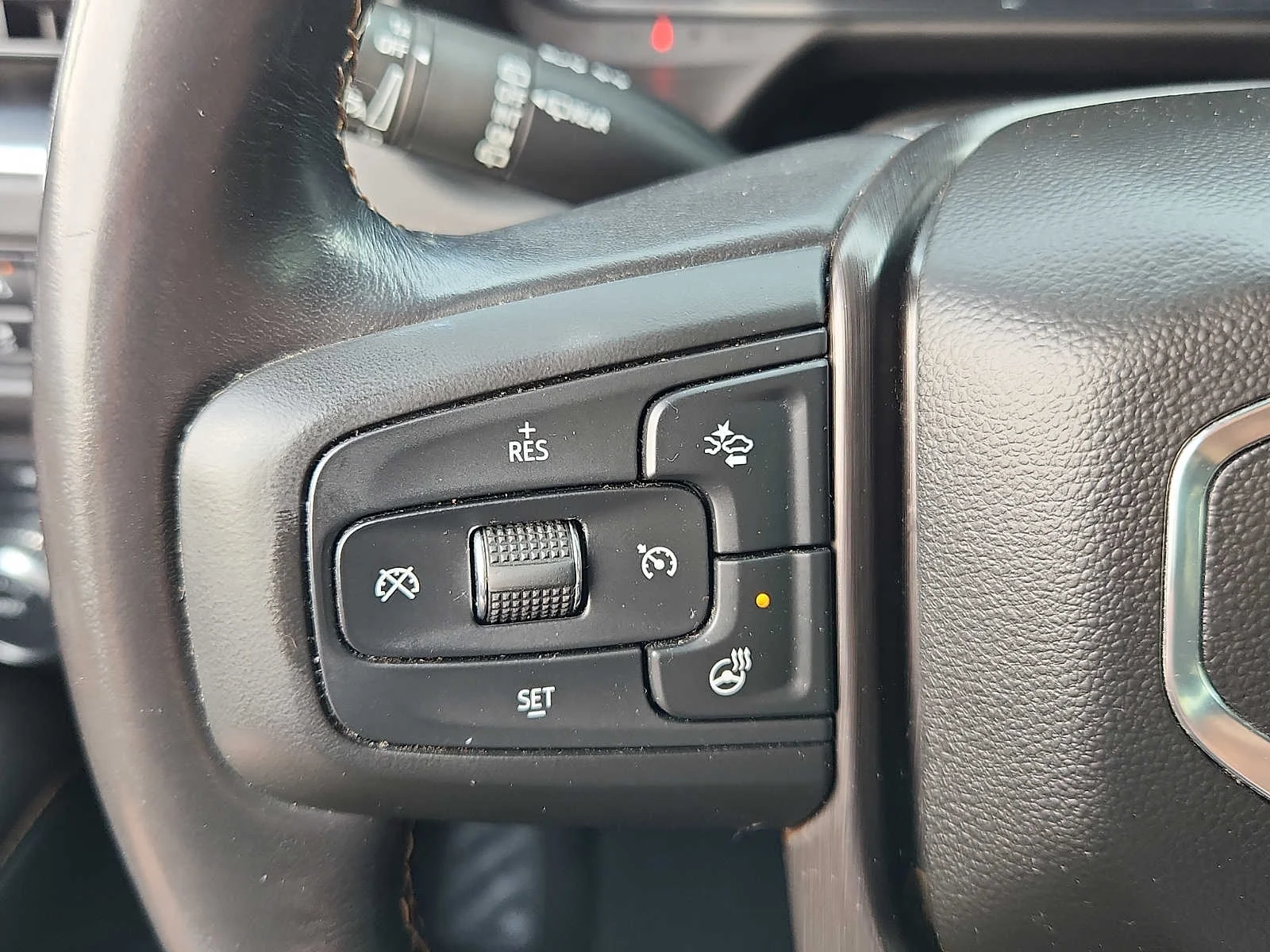 Used 2023 Summit White GMC AT4 image 24