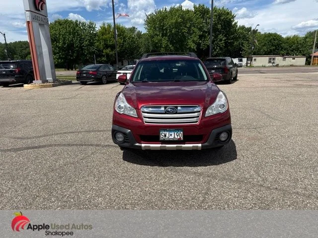 Used 2013 Red Subaru 2.5i image 2