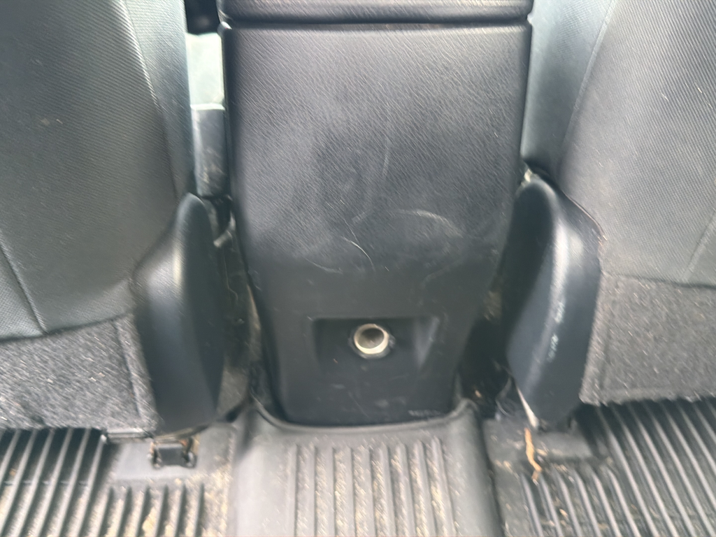 Used 2018 Silver Toyota LE image 33