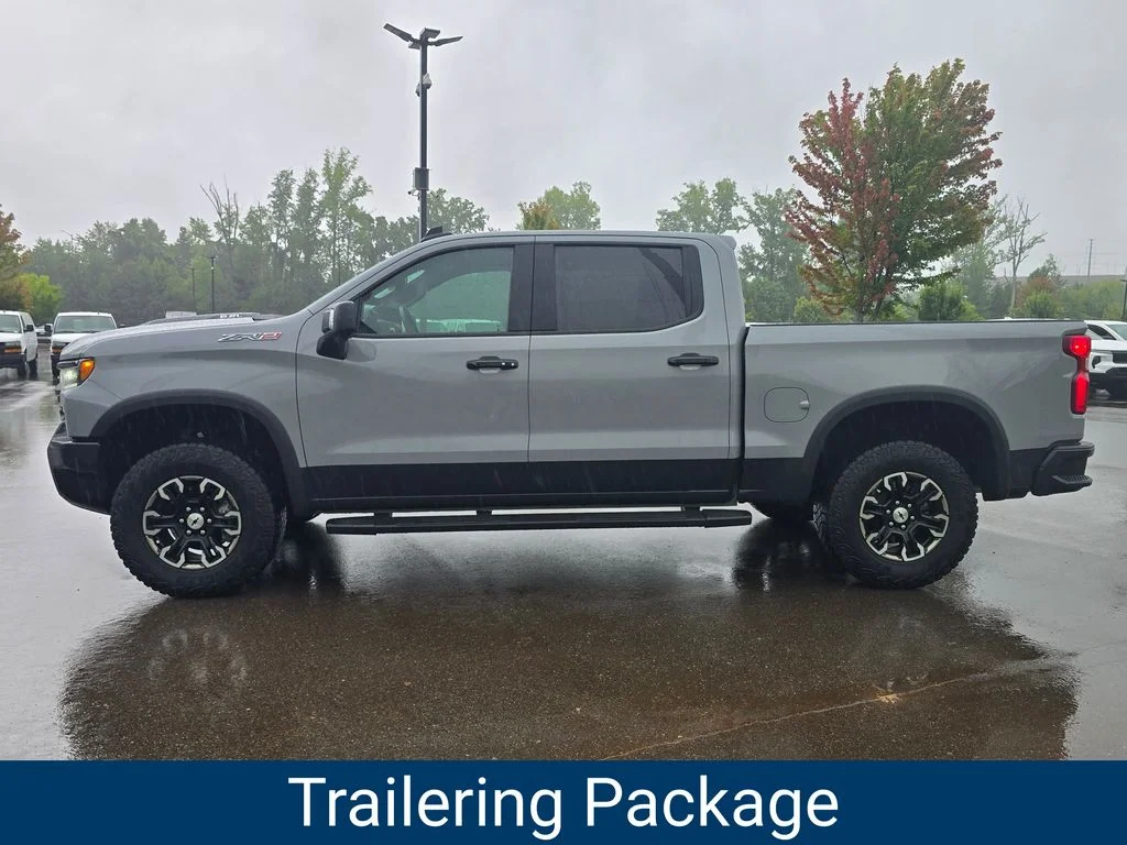 Used 2024 Gray Chevrolet ZR2 image 5