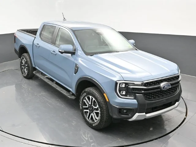 Used 2024 Azure Gray Metallic Ford Lariat image 19