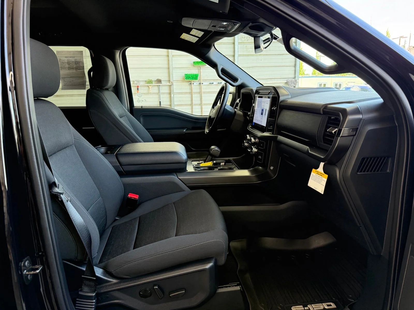 Used 2024 Black Ford XLT image 10