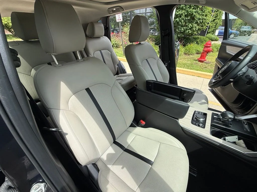 Used 2024 Blue Mazda Premium image 27
