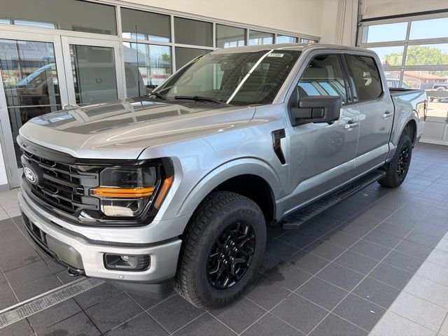 New 2026 Iconic Silver Metallic Ford XLT image 5