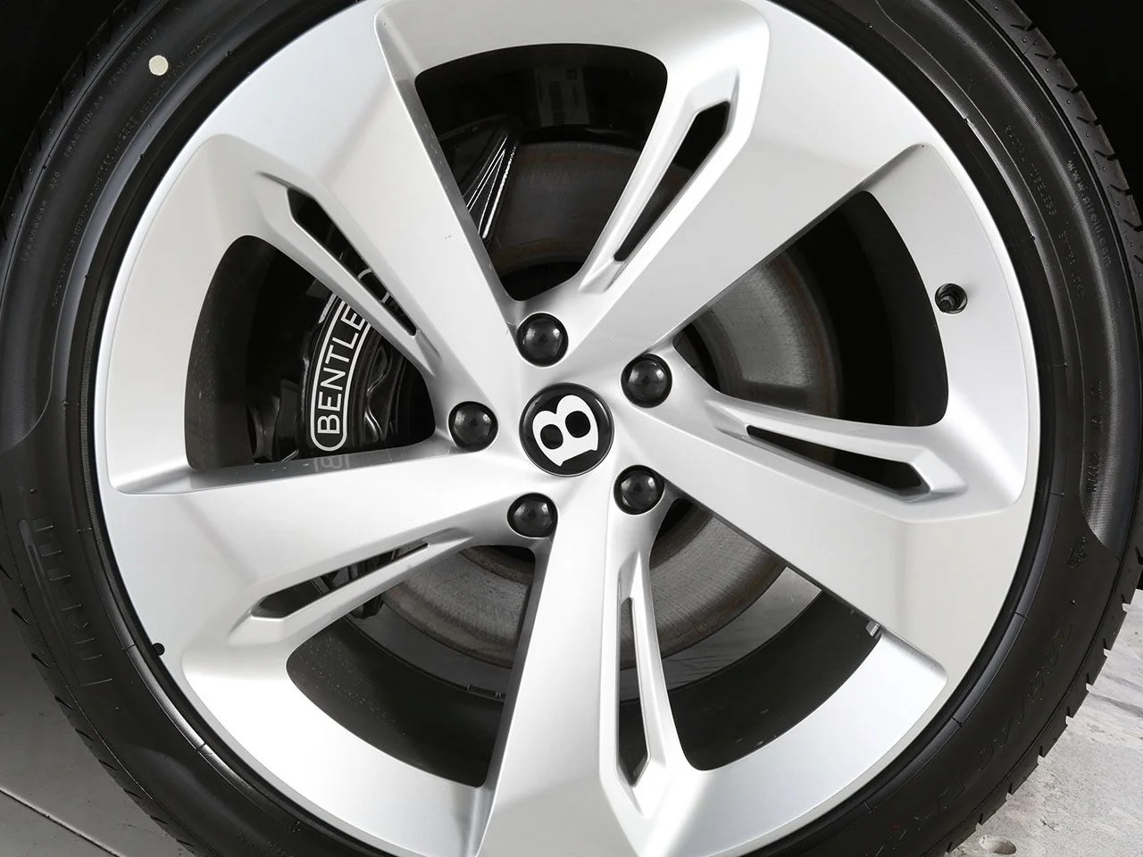 New 2026 White Bentley  image 6