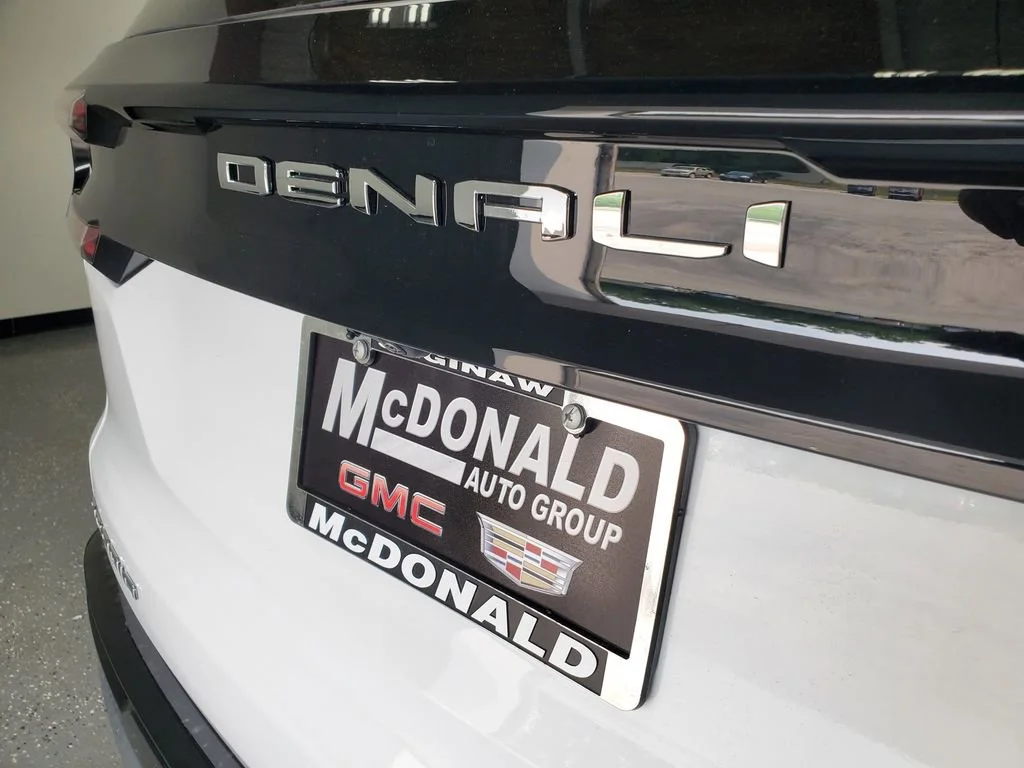 2026 GMC Acadia Denali - Photo 30