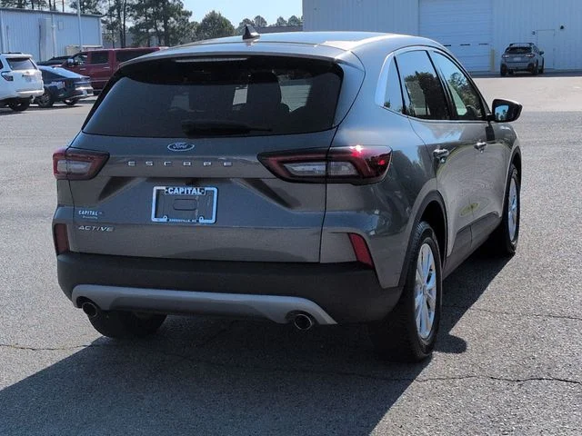 Used 2023 Gray Ford Active image 3