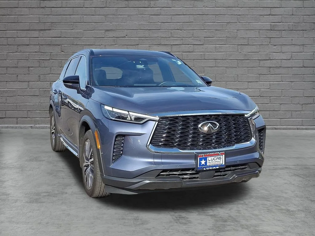 Used 2023 Blue INFINITI AUTOGRAPH AWD image 2