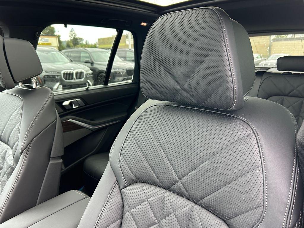 New 2026 Skyscraper Grey Metallic BMW xDrive40i image 14