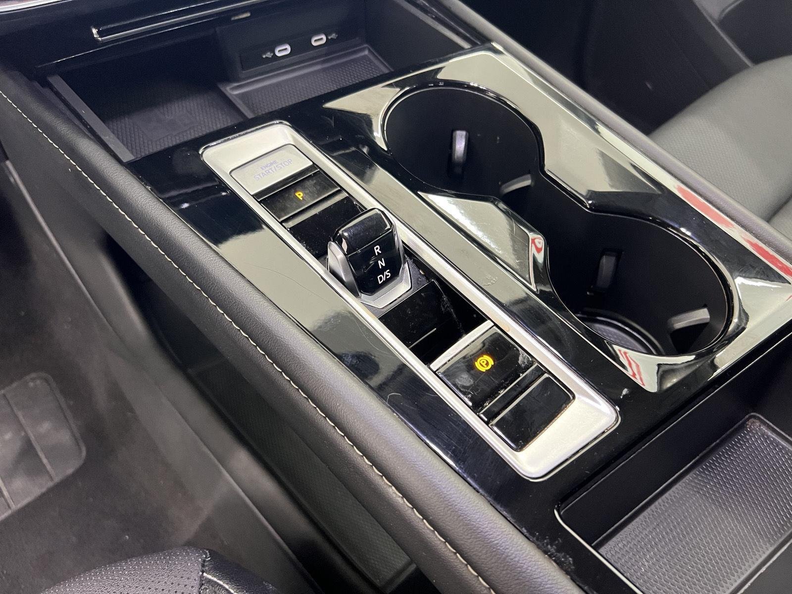 2024 Volkswagen Atlas SE w/Tech - Photo 17