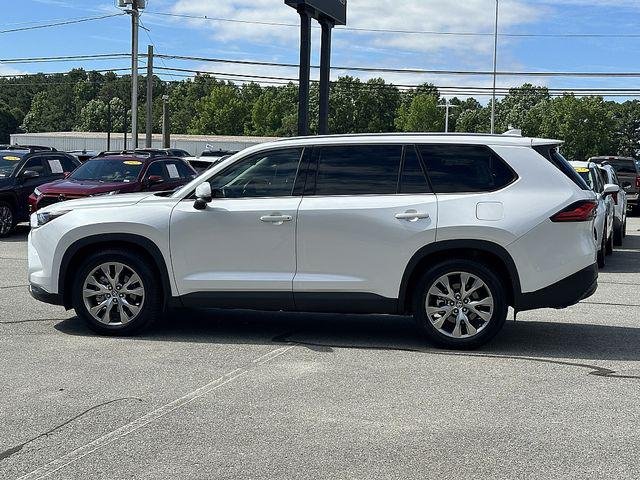 Certified Used 2024 WIND CHILL PEARL Toyota  image 5