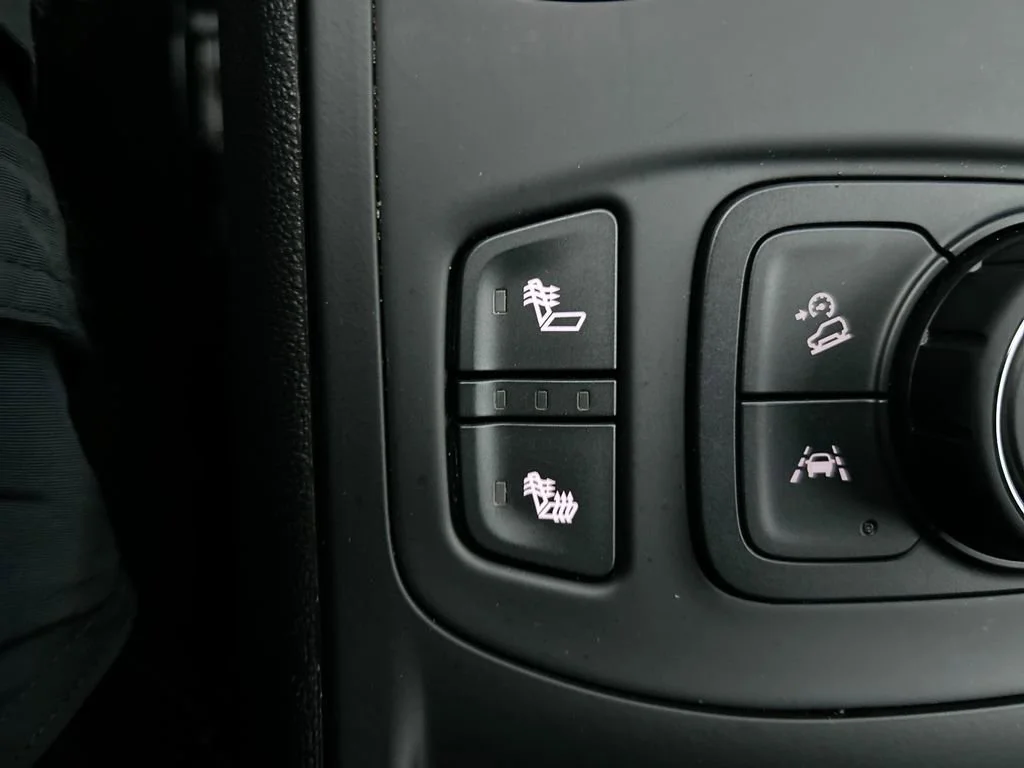 2024 GMC Terrain SLT - Photo 31