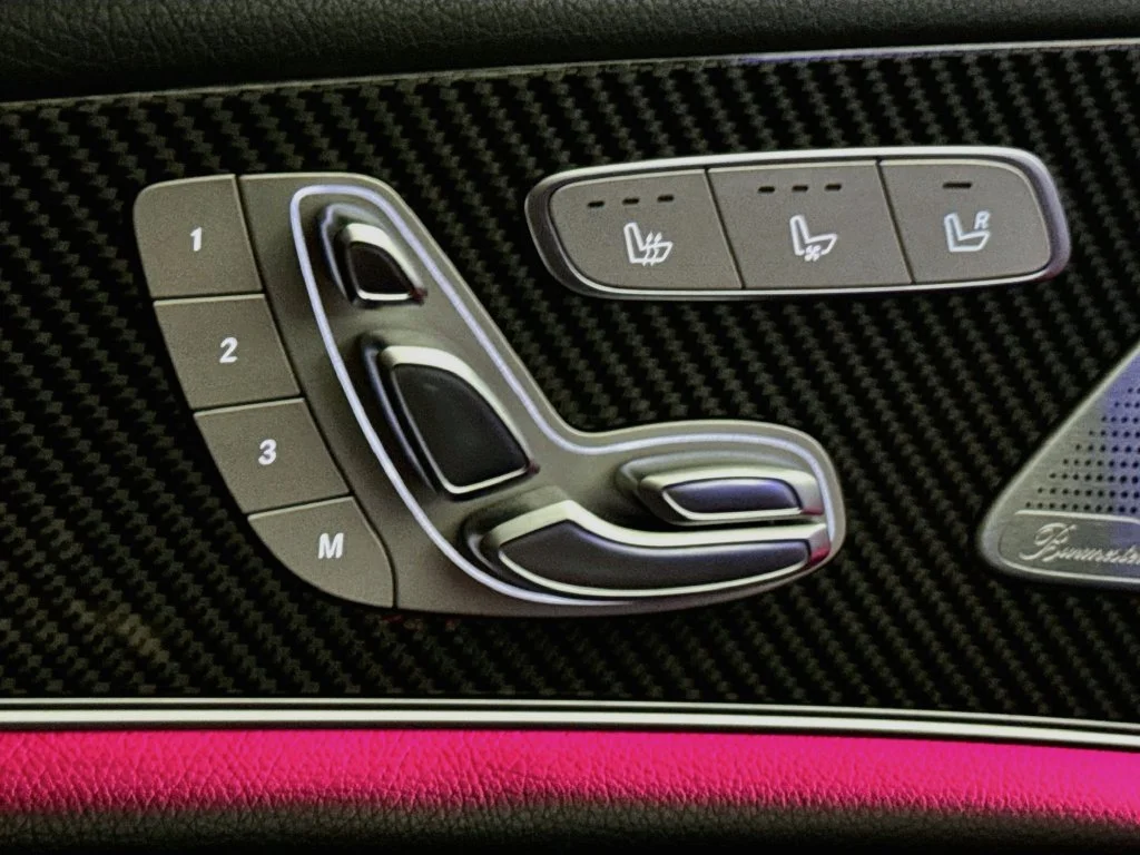 Used 2019  Mercedes-Benz Base image 21
