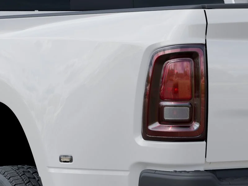 New 2026 Bright White Clear-Coat Exterior Paint RAM TRADESMAN image 5
