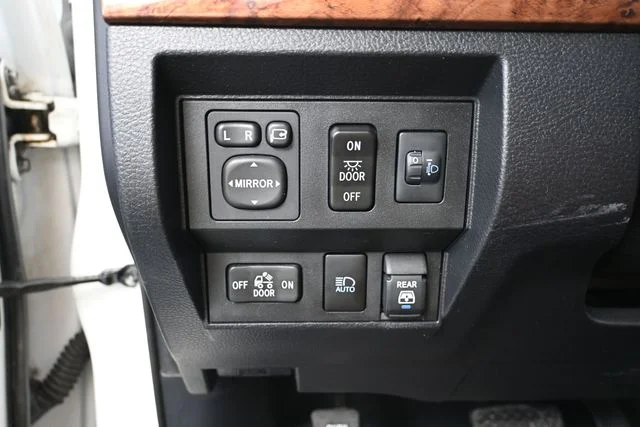 Used 2021 White Toyota 1794 image 25
