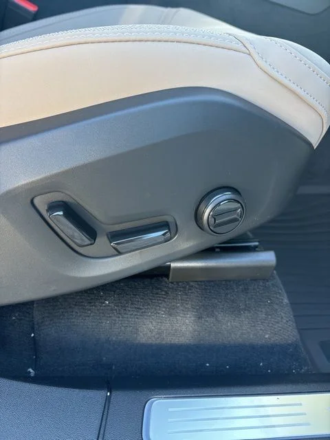 2026 Volvo XC90 Plus - Photo 35