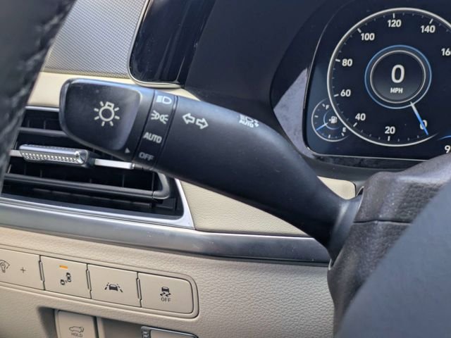 Used 2020 White Hyundai Limited image 29