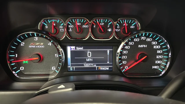Used 2015 Summit White Chevrolet LT image 16