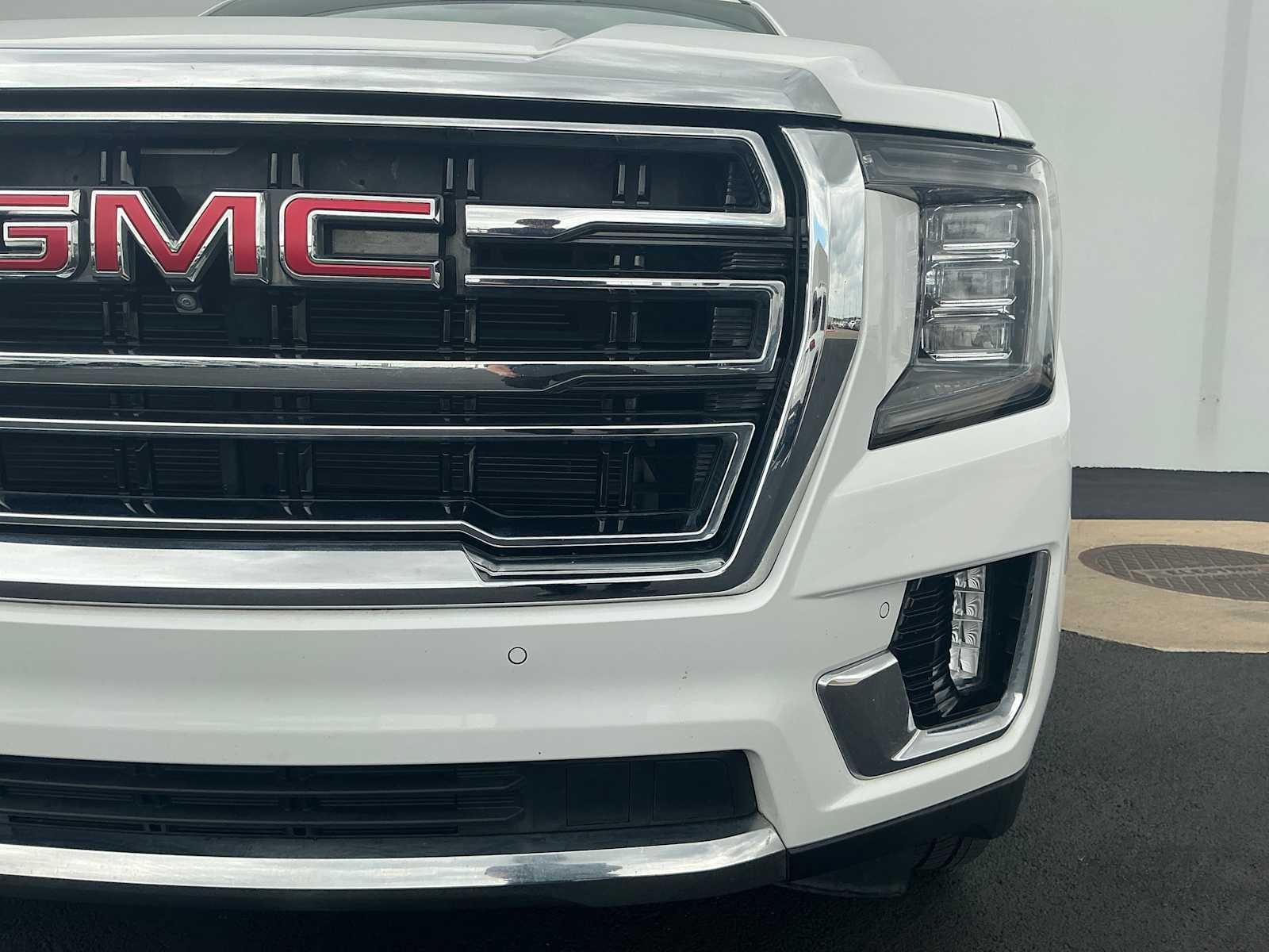 Used 2023 Summit White GMC SLT image 7