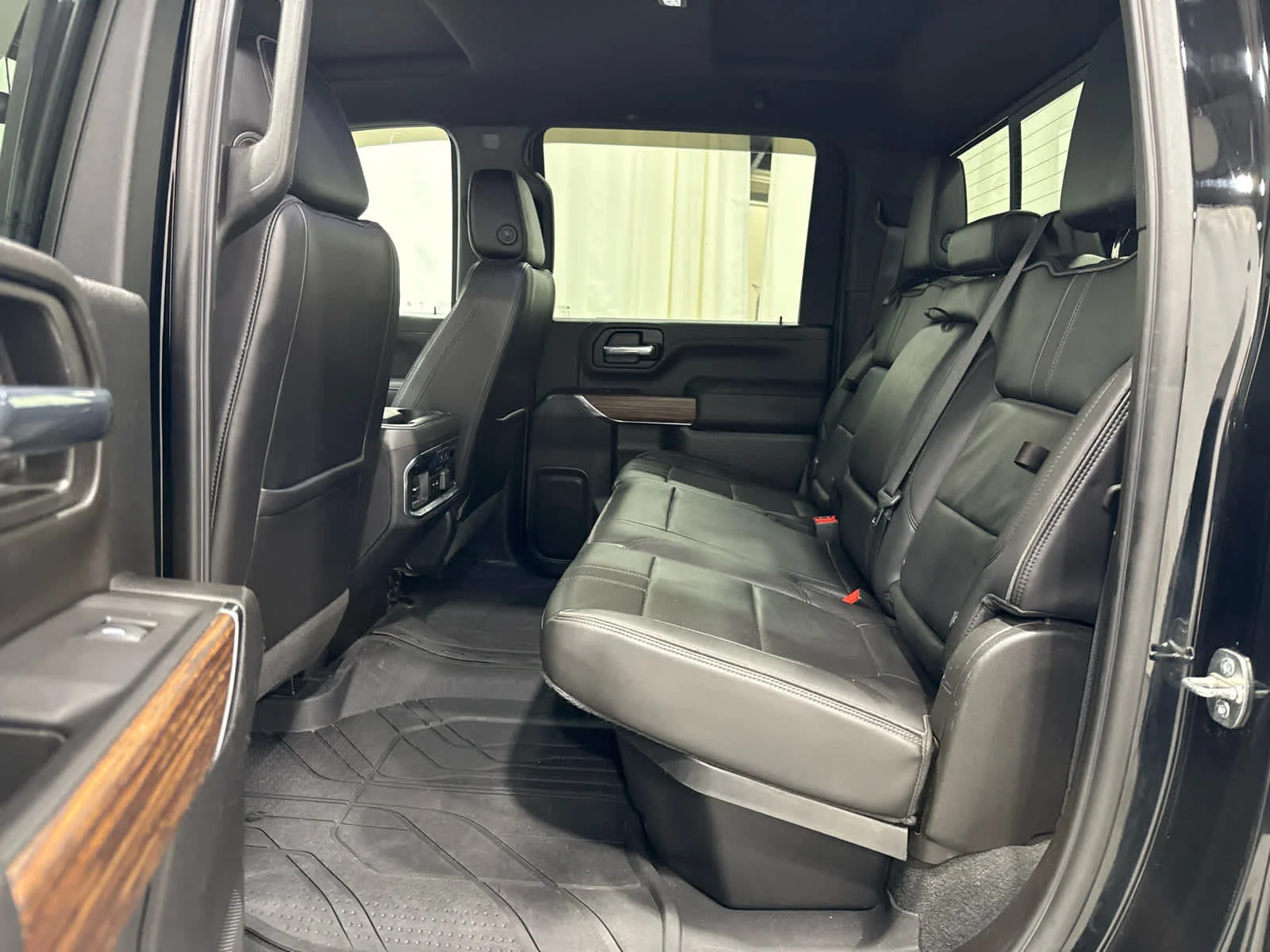 Used 2020 BLACK Chevrolet High Country image 12