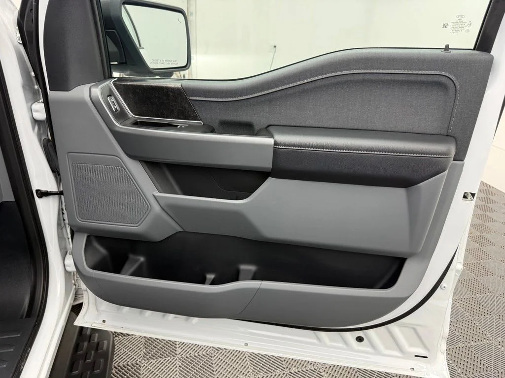 Used 2023 White Ford XLT image 31
