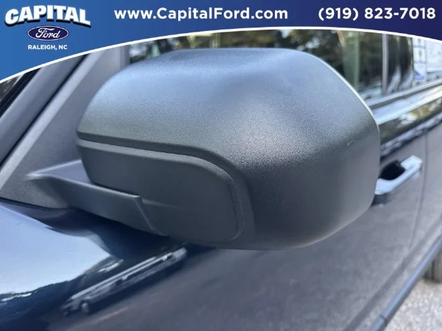 Used 2022 Blue Ford Outer Banks image 12